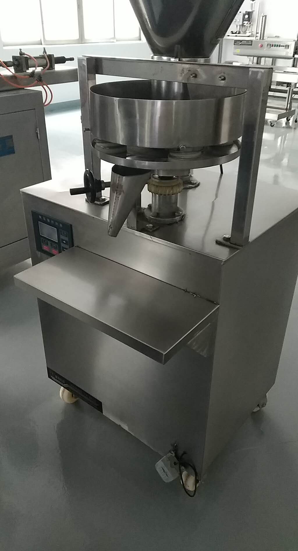 單頭粉體顆粒灌裝機(jī)